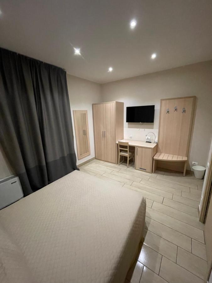 Hotel San Biagio Милан Экстерьер фото