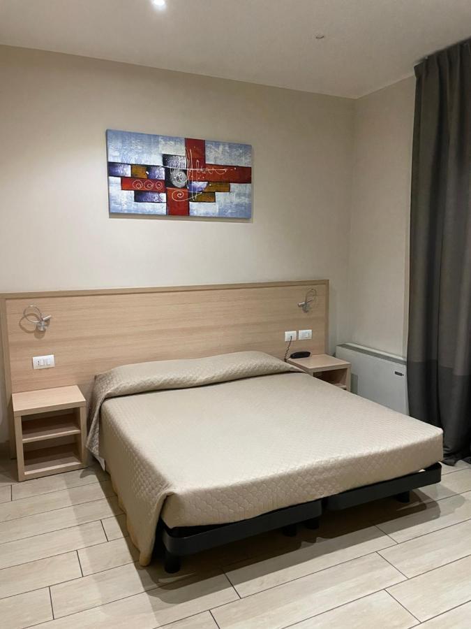 Hotel San Biagio Милан Экстерьер фото