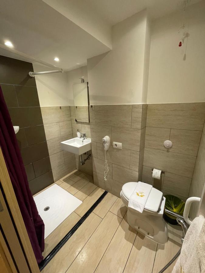 Hotel San Biagio Милан Экстерьер фото