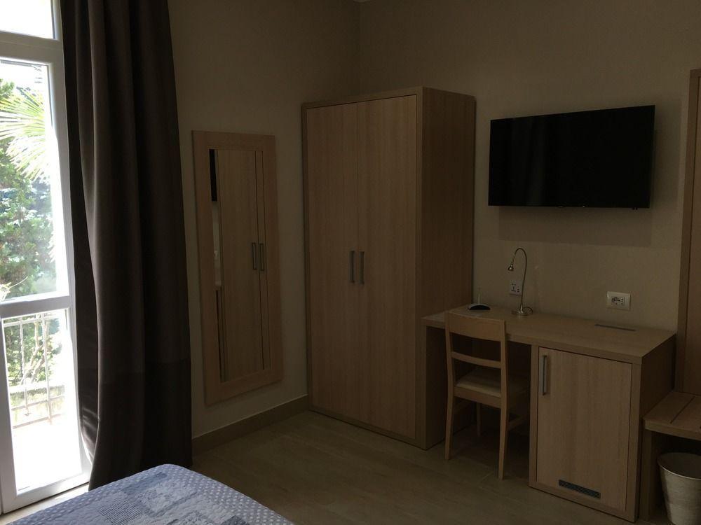Hotel San Biagio Милан Экстерьер фото