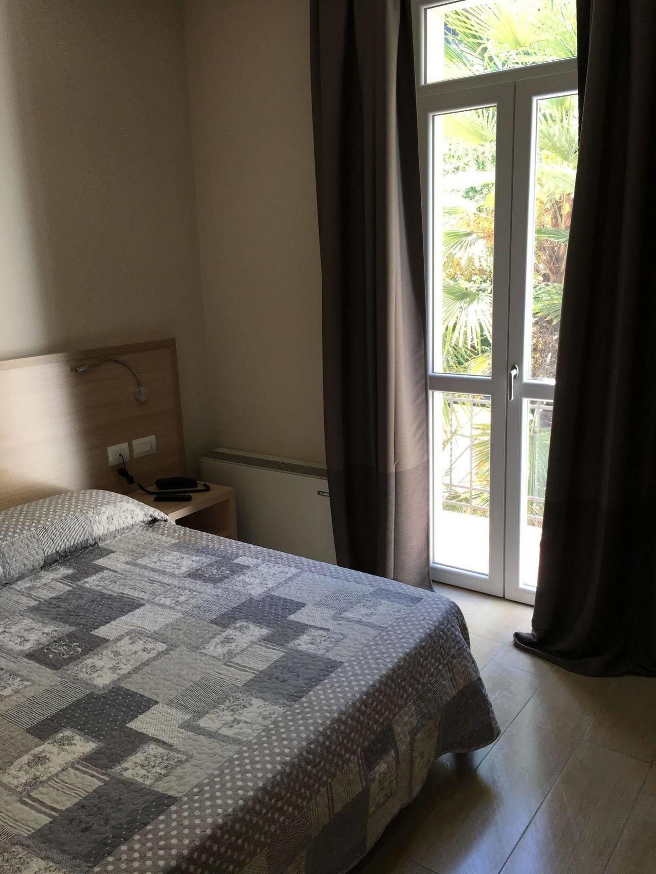 Hotel San Biagio Милан Экстерьер фото